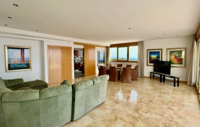 Resale - Apartment - Penthouse - Marbella - Altos de los Monteros