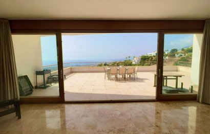 Resale - Apartment - Penthouse - Marbella - Altos de los Monteros