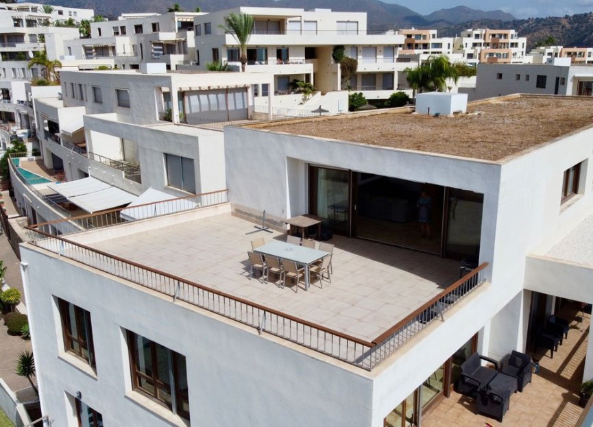 Reventa - Apartment - Penthouse - Marbella - Altos de los Monteros