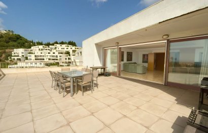 Resale - Apartment - Penthouse - Marbella - Altos de los Monteros