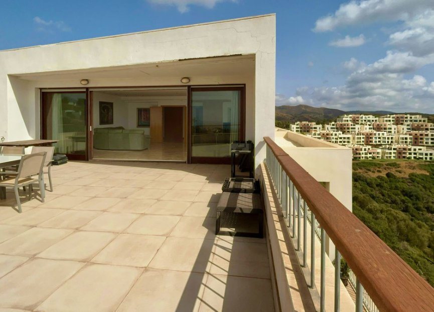 Resale - Apartment - Penthouse - Marbella - Altos de los Monteros