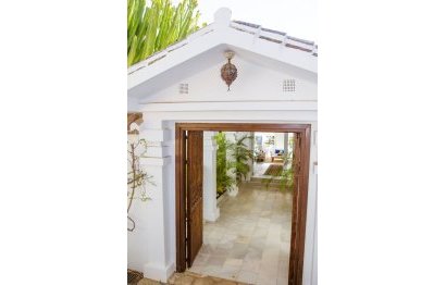 Resale - House - Detached Villa - Marbella - Hacienda Las Chapas