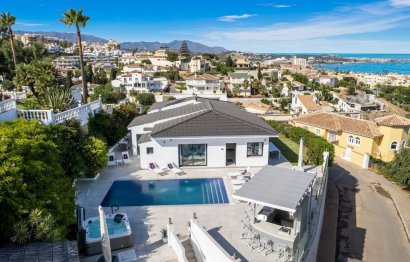 Resale - House - Detached Villa - Mijas - Torrenueva