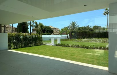 Resale - House - Semi-Detached House - Marbella - Nueva Andalucia