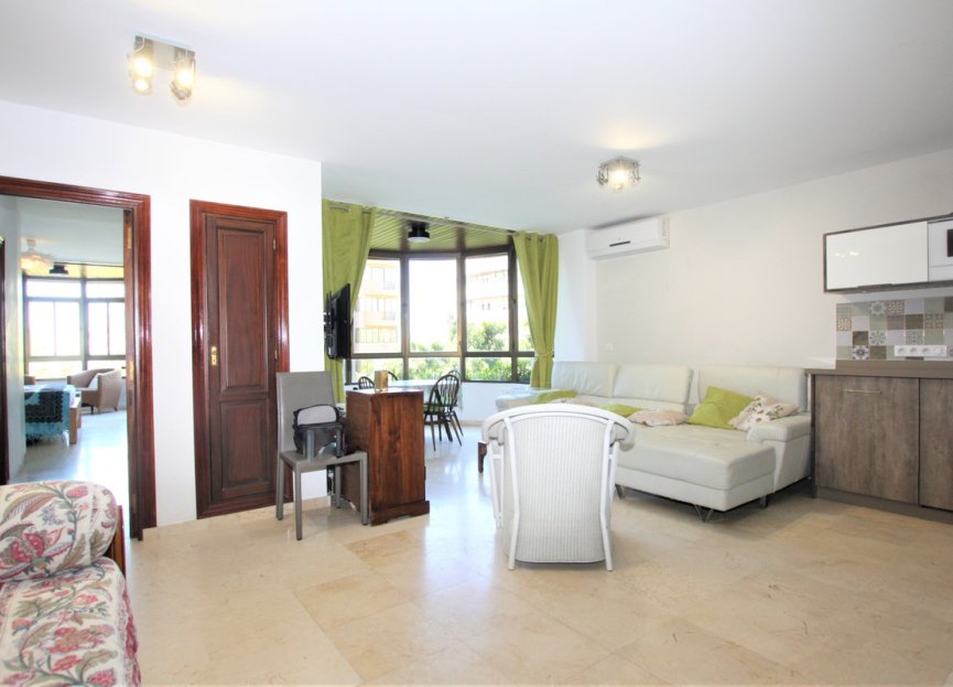 Resale - Apartment - Middle Floor Apartment - Marbella - Marbella Centro