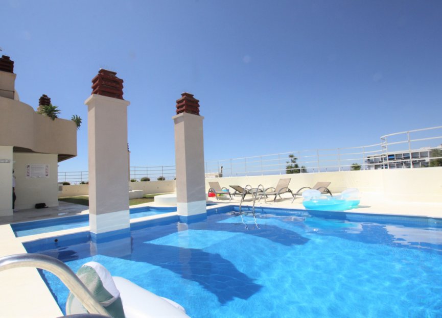 Resale - Apartment - Middle Floor Apartment - Marbella