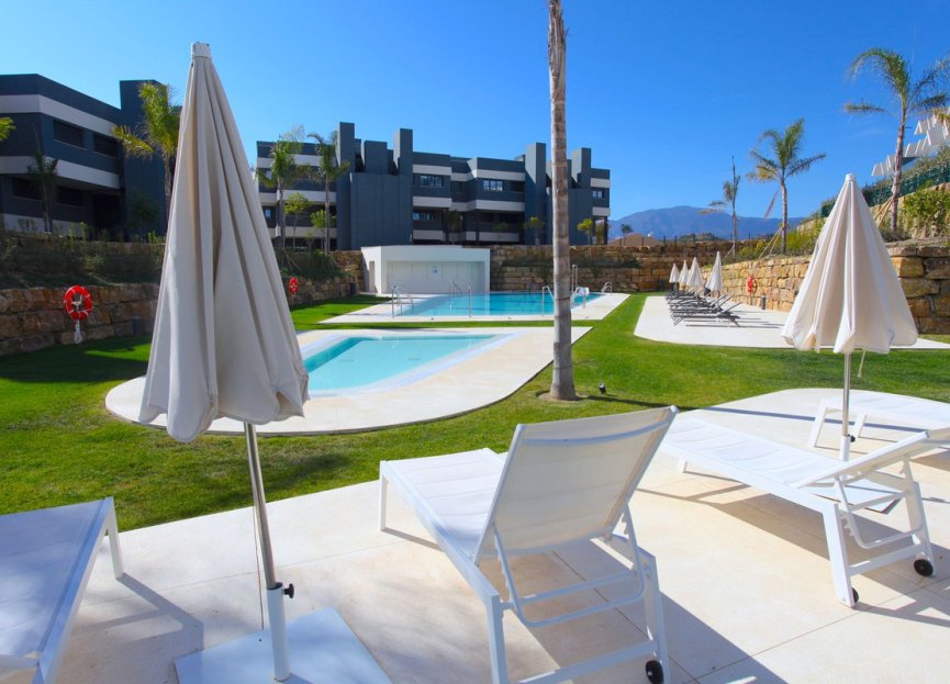 Resale - Apartment - Ground Floor Apartment - Estepona - Selwo