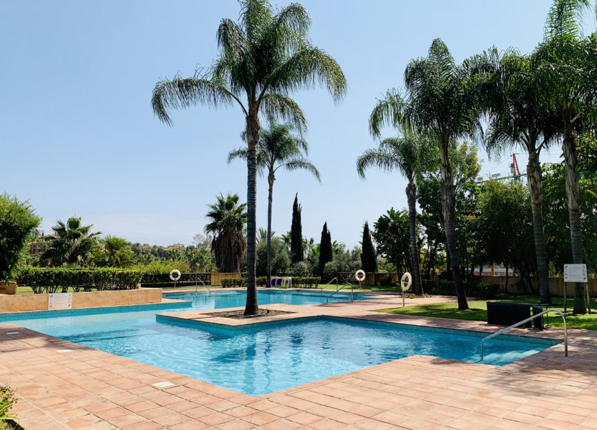 Resale - Apartment - Penthouse - Estepona - Atalaya