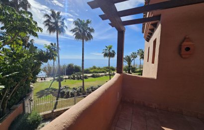 Resale - Apartment - Middle Floor Apartment - Estepona - Estepona Centro