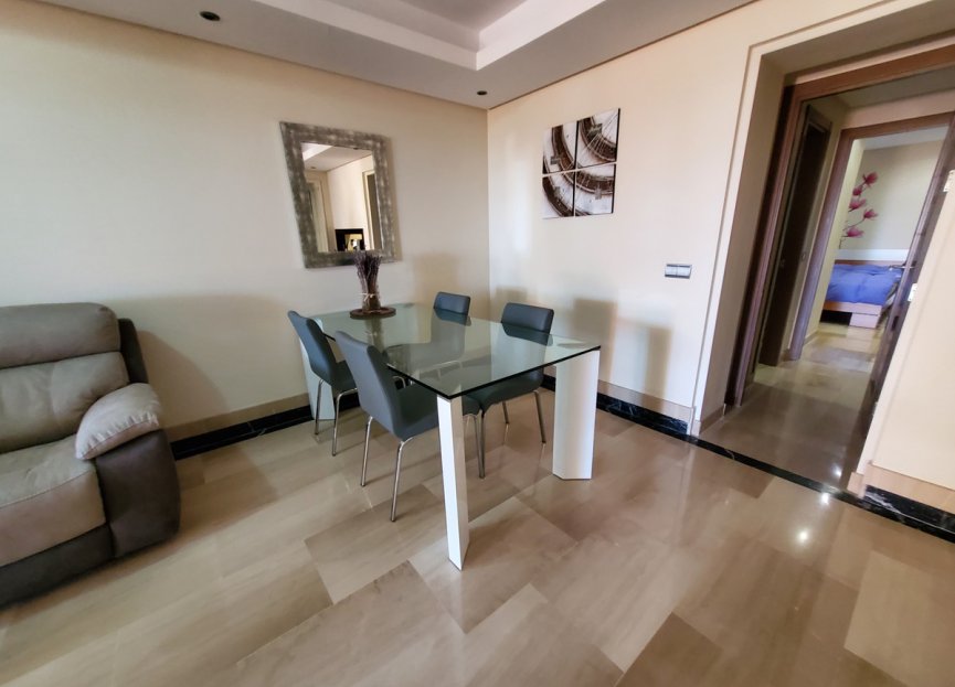 Resale - Apartment - Middle Floor Apartment - Estepona - Estepona Centro