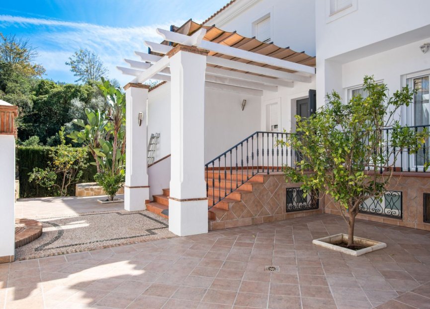 Resale - House - Detached Villa - Marbella - Elviria