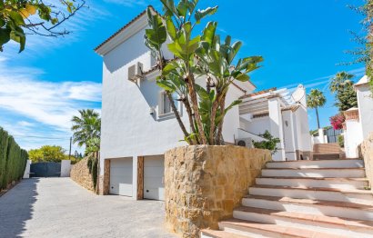 Reventa - House - Detached Villa - Marbella - Elviria