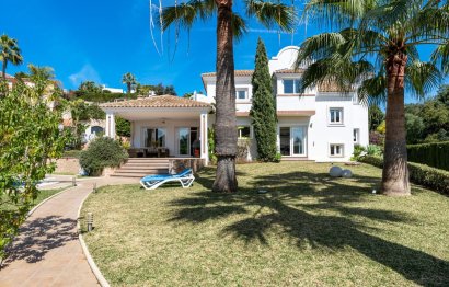 Reventa - House - Detached Villa - Marbella - Elviria