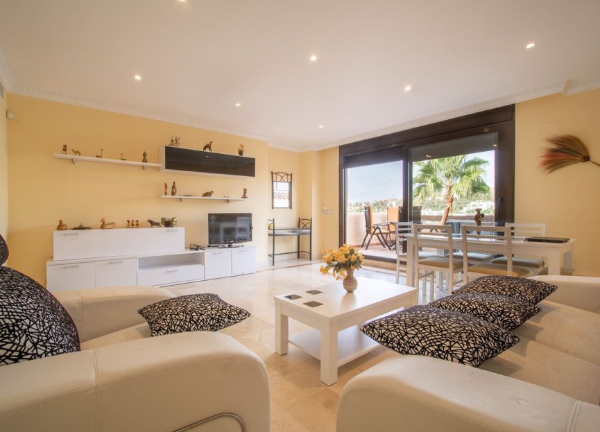 Resale - Apartment - Penthouse - Estepona - Atalaya