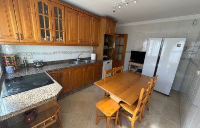 Resale - House - Detached Villa - Estepona - El Padron