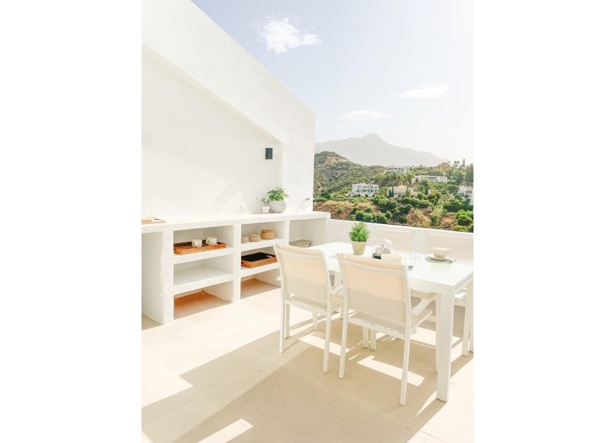 Resale - Apartment - Penthouse - Benahavís - La Quinta