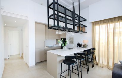 Resale - Apartment - Penthouse - Estepona - Estepona Centro