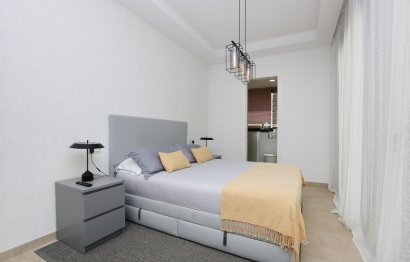 Resale - Apartment - Penthouse - Estepona - Estepona Centro