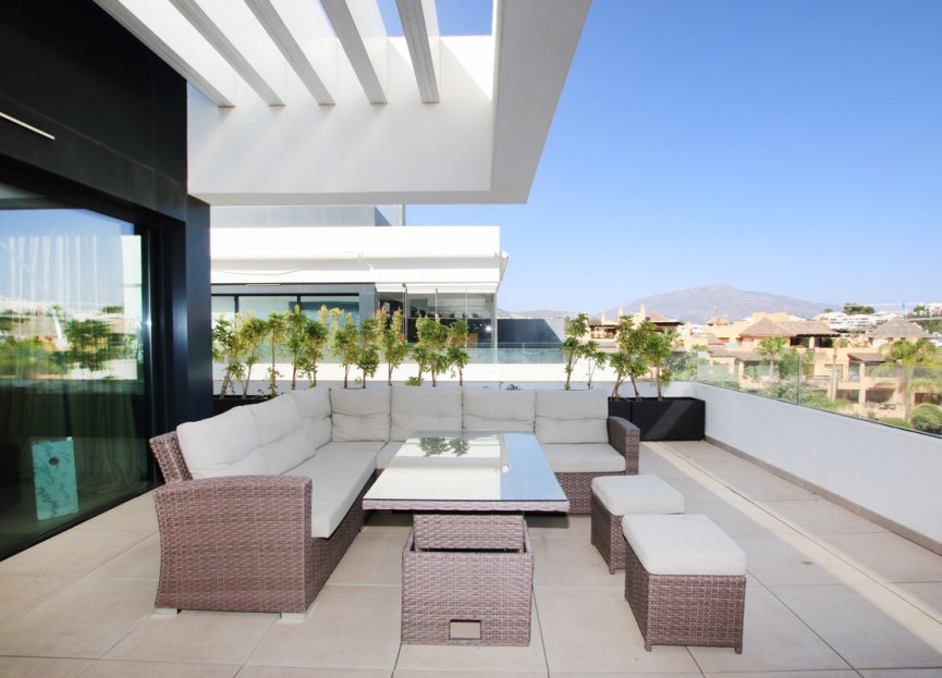 Resale - Apartment - Penthouse - Estepona - Estepona Centro