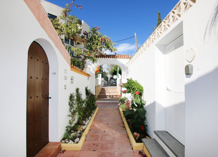 Resale - House - Townhouse - Estepona - Estepona Centro