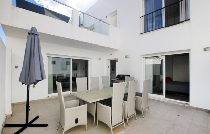 Resale - House - Townhouse - Estepona - Estepona Centro