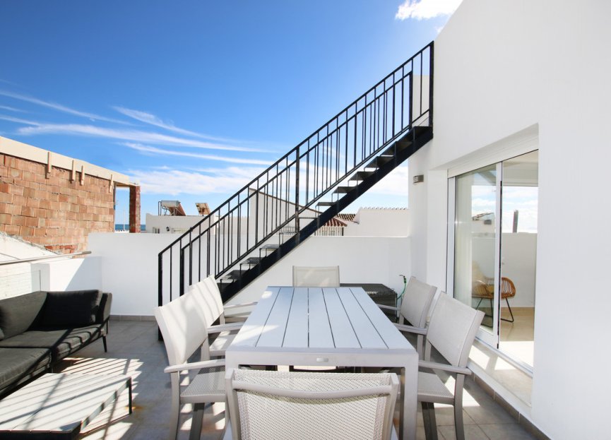 Resale - House - Townhouse - Estepona - Estepona Centro