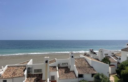 Resale - Apartment - Penthouse Duplex - Estepona - Estepona Centro