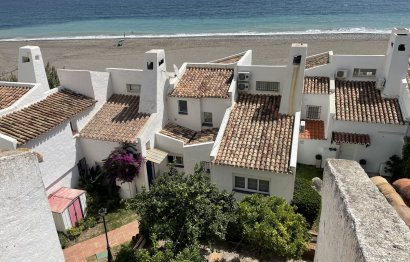 Resale - Apartment - Penthouse Duplex - Estepona - Estepona Centro