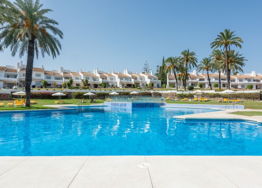 Resale - Apartment - Penthouse - Marbella - Nueva Andalucia