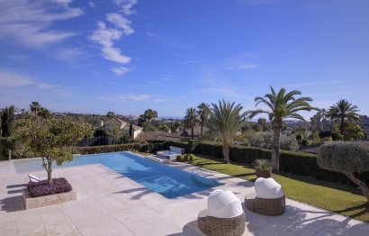 Resale - House - Detached Villa - Marbella - Nueva Andalucia