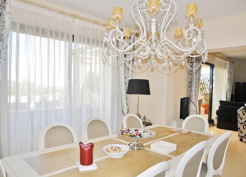 Resale - Apartment - Penthouse - Benahavís - Benahavís Centro