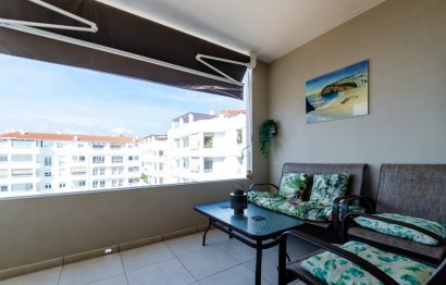 Resale - Apartment - Middle Floor Apartment - Marbella - La Campana