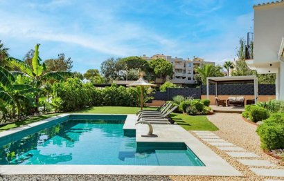 Resale - House - Detached Villa - Marbella - Elviria