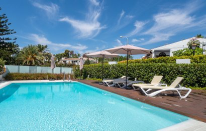 Resale - Apartment - Middle Floor Apartment - Marbella - Puerto Banús