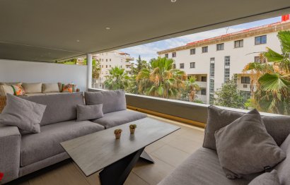 Resale - Apartment - Middle Floor Apartment - Marbella - Puerto Banús