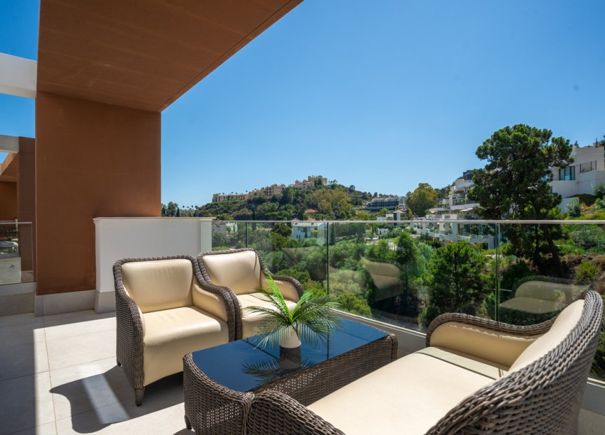 Resale - Apartment - Penthouse - Benahavís - La Quinta