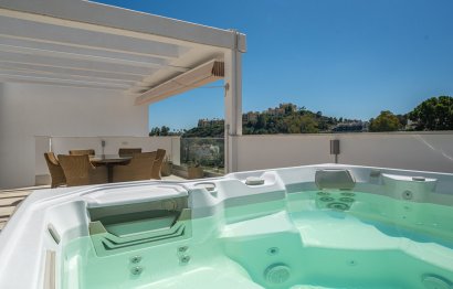 Resale - Apartment - Penthouse - Benahavís - La Quinta