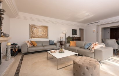 Resale - Apartment - Penthouse - Marbella - Nueva Andalucia