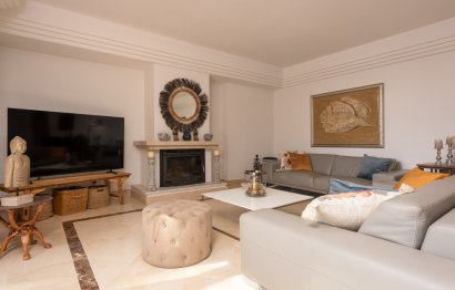 Resale - Apartment - Penthouse - Marbella - Nueva Andalucia