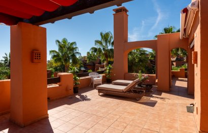 Resale - Apartment - Penthouse - Marbella - Nueva Andalucia