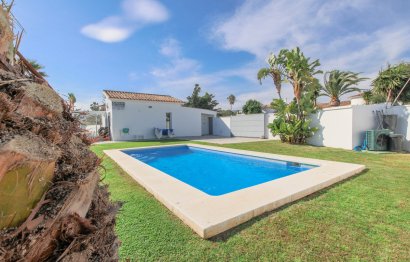 Resale - House - Detached Villa - Estepona - New Golden Mile