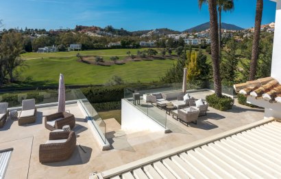 Resale - House - Detached Villa - Marbella - Nueva Andalucia