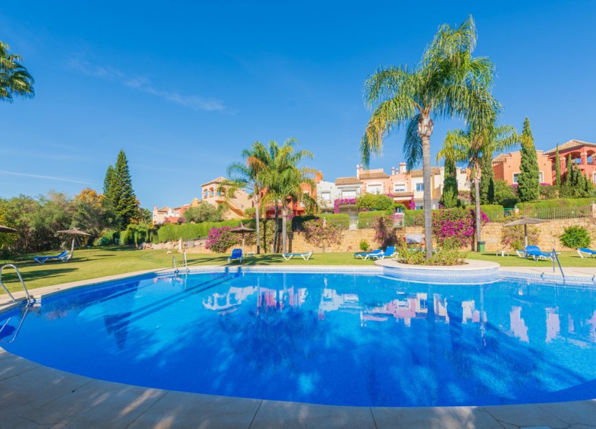 Resale - House - Townhouse - Marbella - Nueva Andalucia