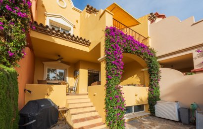 Resale - House - Townhouse - Marbella - Nueva Andalucia