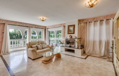 Resale - House - Detached Villa - Marbella - Artola