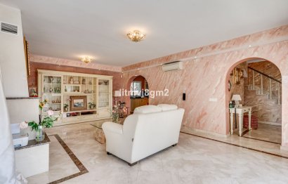 Resale - House - Detached Villa - Marbella - Artola