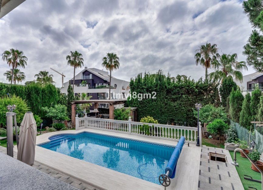 Resale - House - Detached Villa - Marbella - Artola