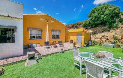 Resale - House - Finca - Cortijo - Casares - Casares Centro