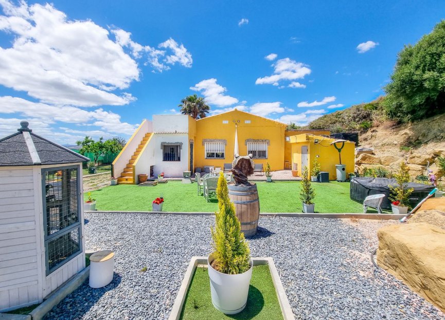 Resale - House - Finca - Cortijo - Casares - Casares Centro