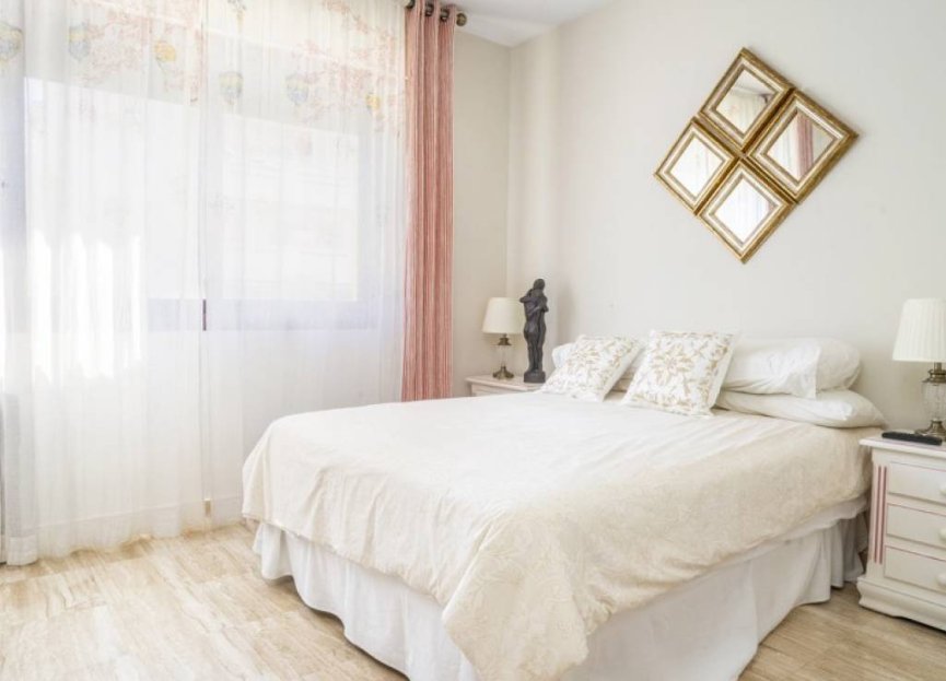 Resale - Apartment - Ground Floor Apartment - Marbella - Cortijo Blanco